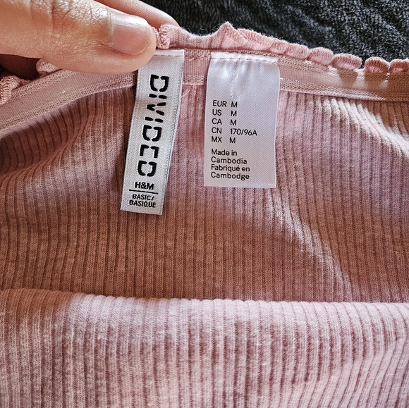 Long Sleeve Crop Top - Picture 3 of 4